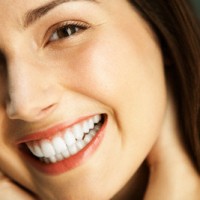 Tẩy trắng răng là gì ?