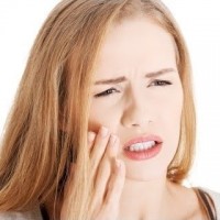 Răng ê buốt sau khi tẩy trắng