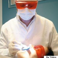 RĂNG TỐI MÀU VÀ CÁC PHƯƠNG PHÁP LÀM CHO RĂNG SÁNG HƠN