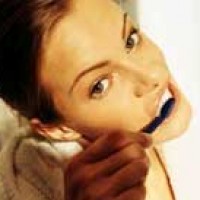 Thường xuyên bị chảy máu chân răng là do bệnh gì?